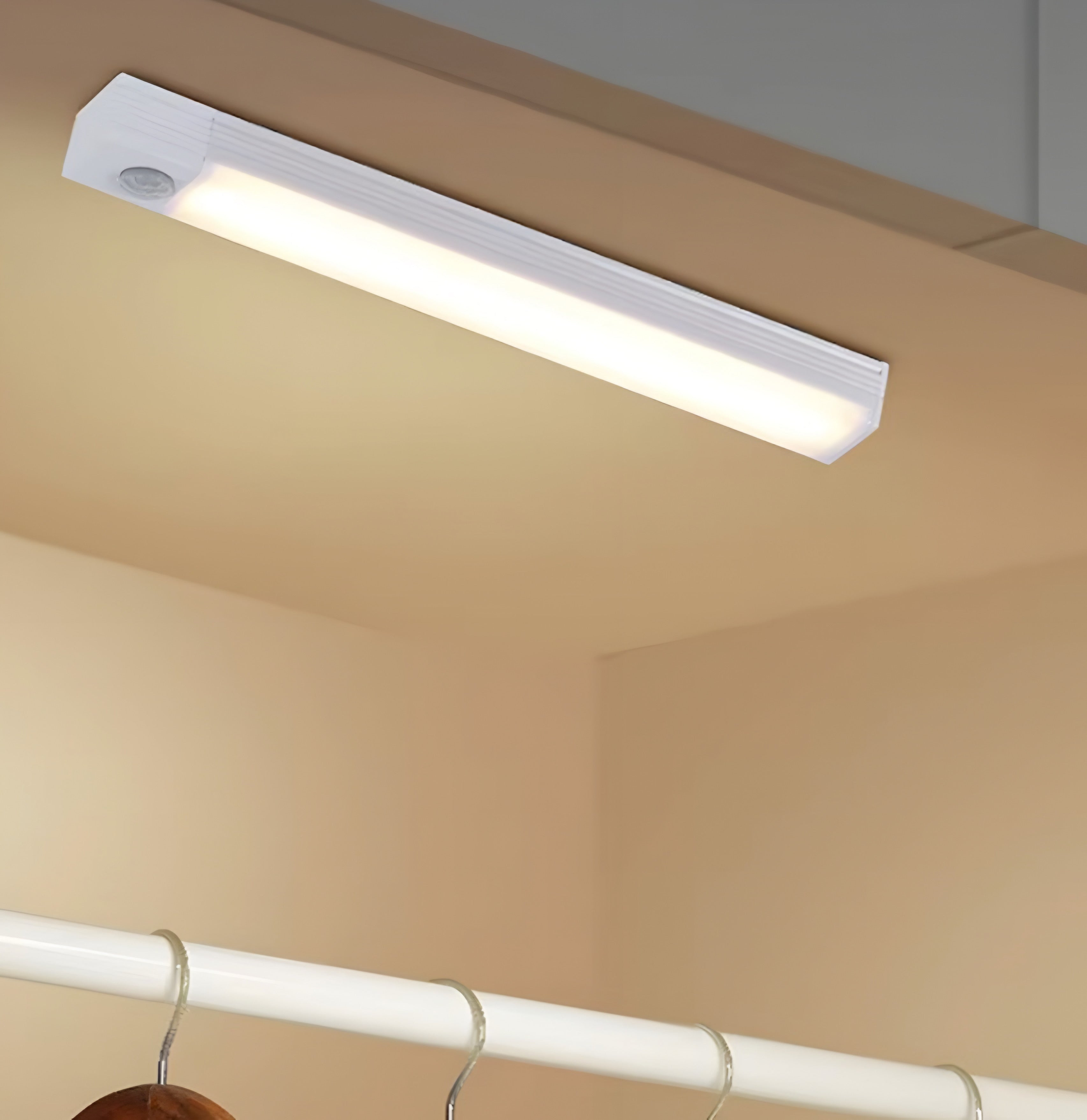 Smart Motion Sensor LED Light – USB Rechargeable | 3 Color Modes